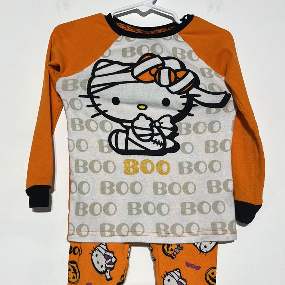 Hello Kitty By Sanrio Girl’s Halloween Pumpkin Hello Kitty Pajama Set Size 4 - Picture 3 of 7